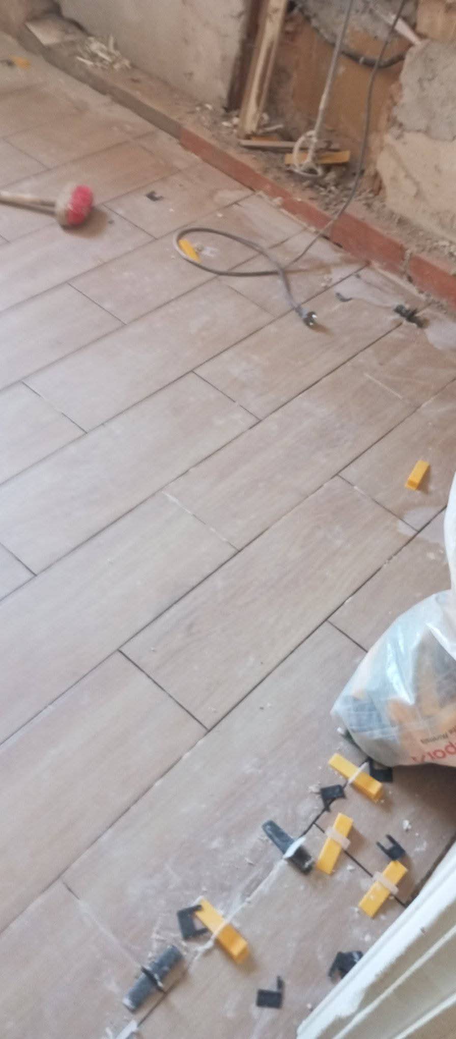 AL Contruções - Vila Franca de Xira - Azulejos para baños