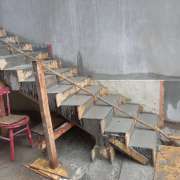 Jailton Silva - Porto - Carpet Installation