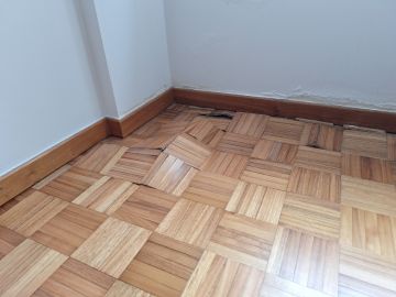 Técnico de Pisos em Madeira