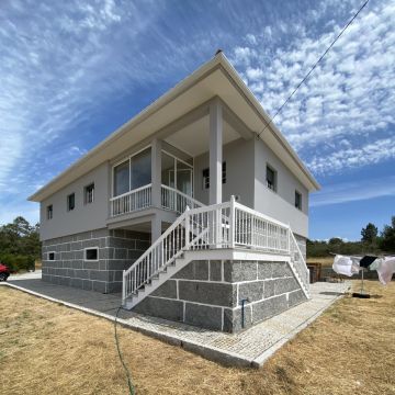 Fsisolamentos - Vila Pouca de Aguiar - Stair Installation