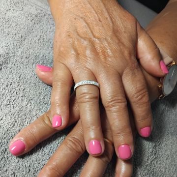 Mariana - Golegã - Manicure e Pedicure