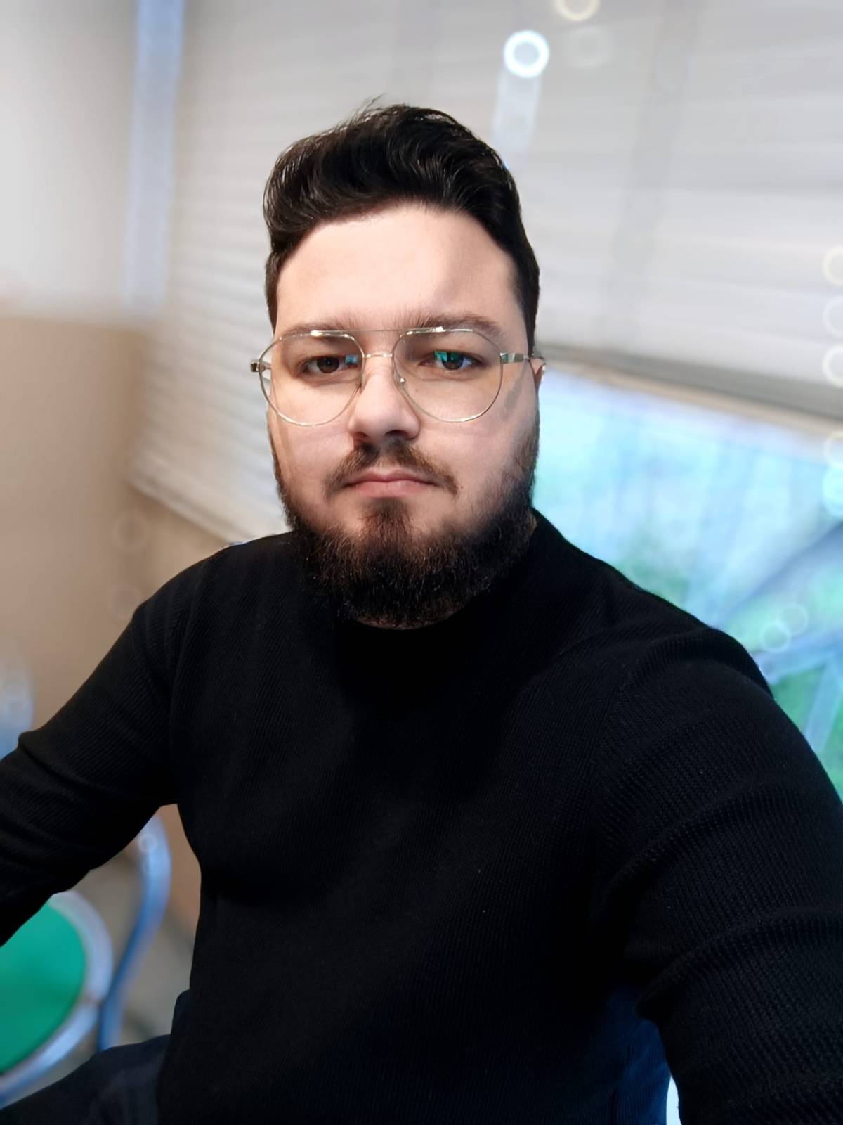 Jhoseph Amorim - Porto - Upholstery and Furniture Cleaning