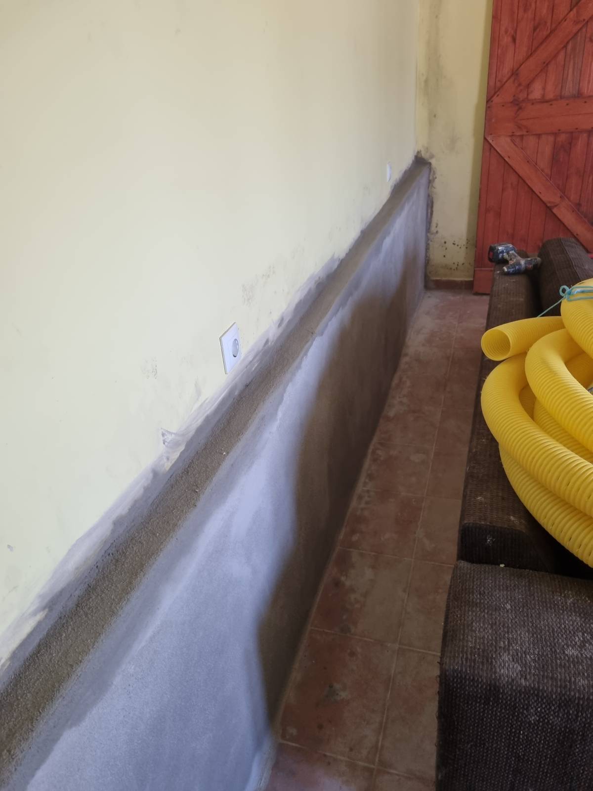 Sos em sua casa - Torres Vedras - Instalação de Pavimento em Pedra ou Ladrilho