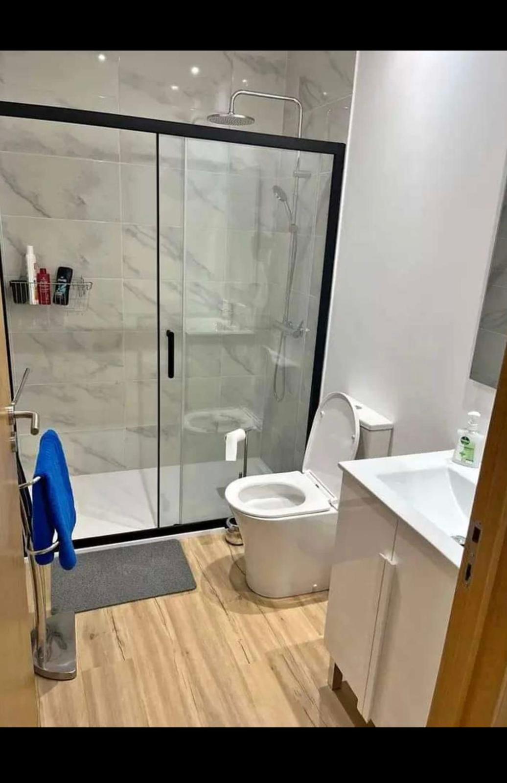 Vosty Design - Amadora - Remodelación de baños