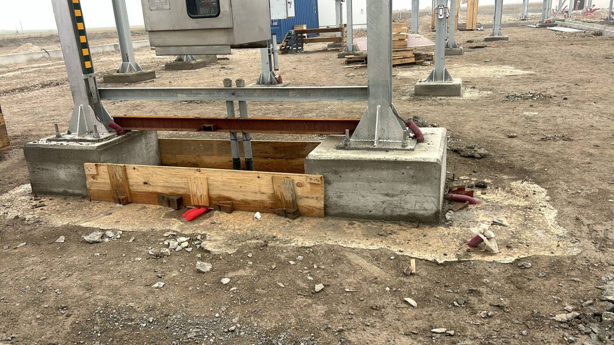Costa integra ,construções - Elvas - Switch and Outlet Installation