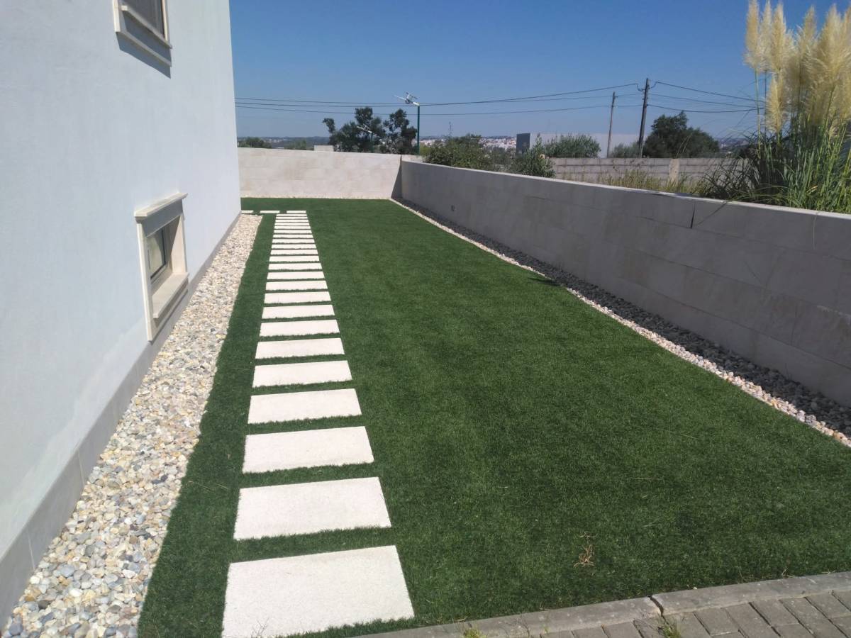 Papa Matos Leiria - Leiria - Rasenpflege - Kompletter Rundum-Service