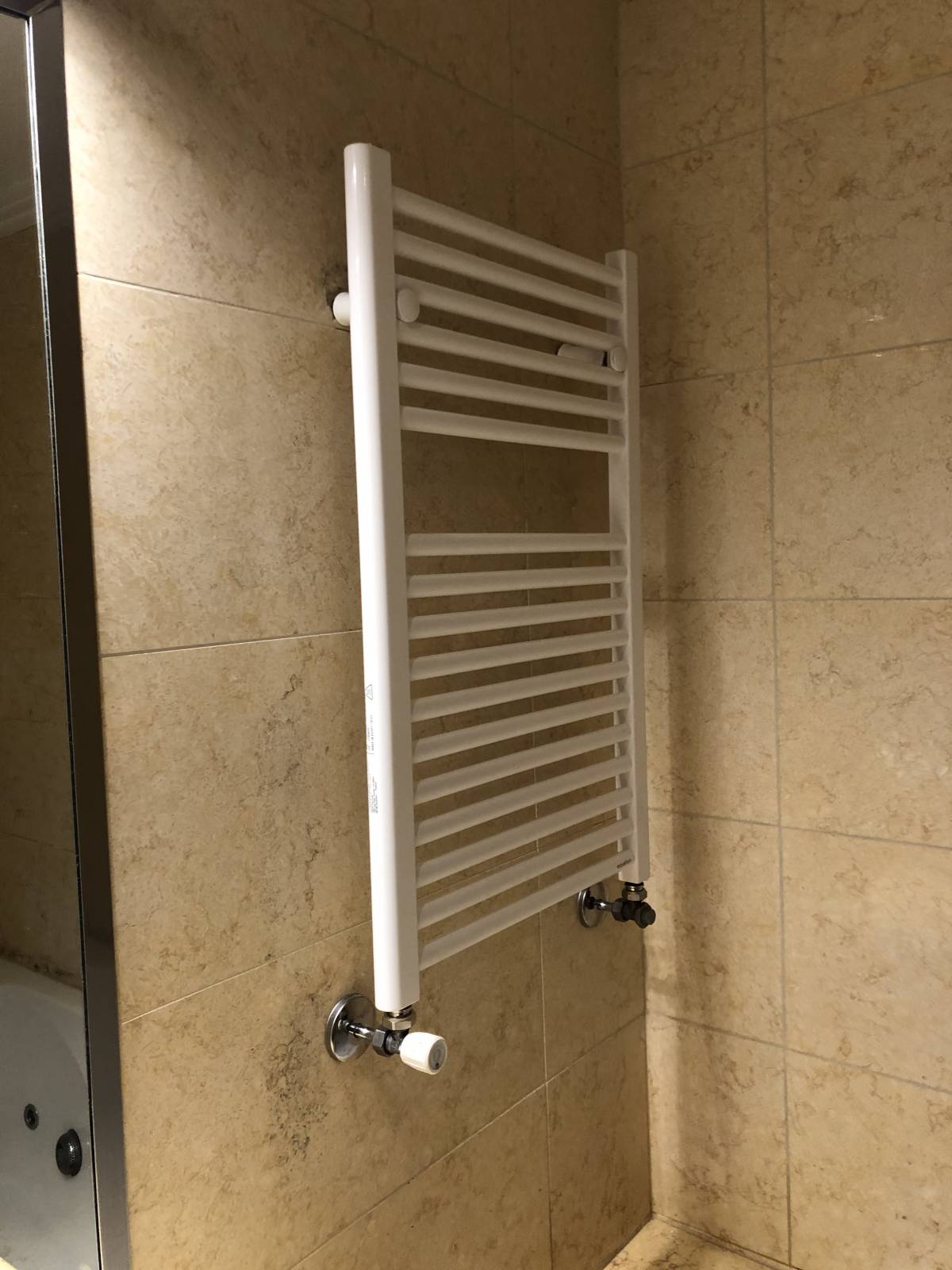 T&J CONSTRUÇÃO ,REMODELAÇÃO, PINTURAS EM GERAL. - Almada - Stone or Tile Flooring Installation