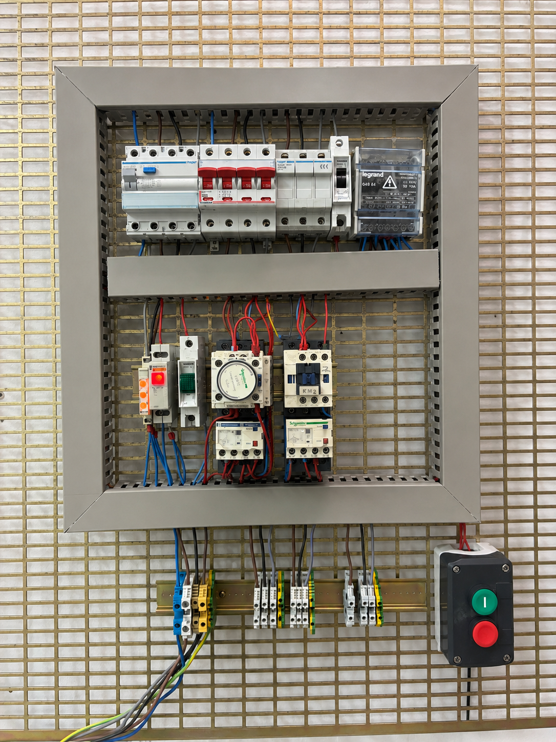 Costa integra ,construções - Elvas - Switch and Outlet Repair