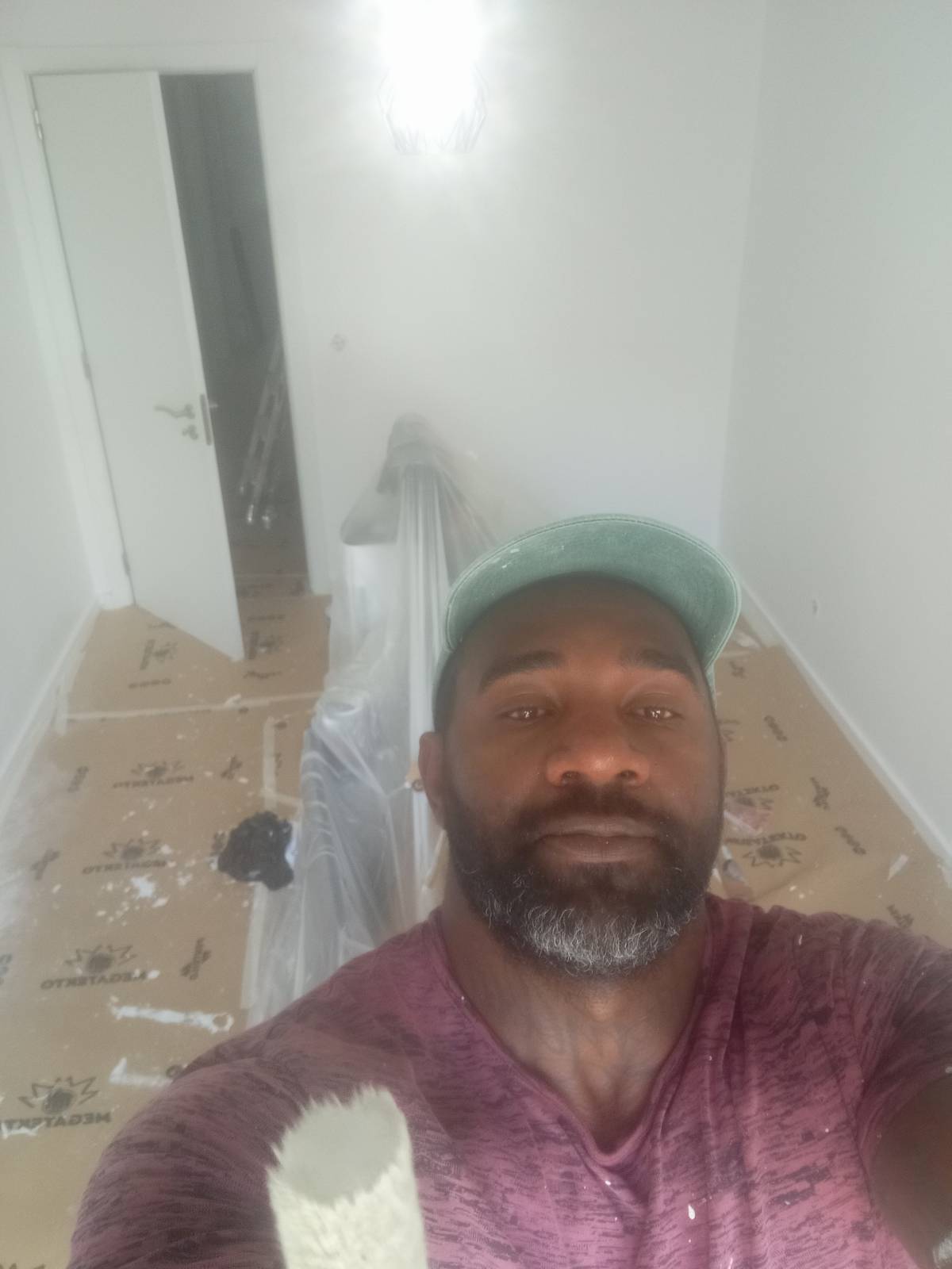 Paulo Roberto & Sue monteiro - Torres Vedras - Instalação de Cobertura de Pátio