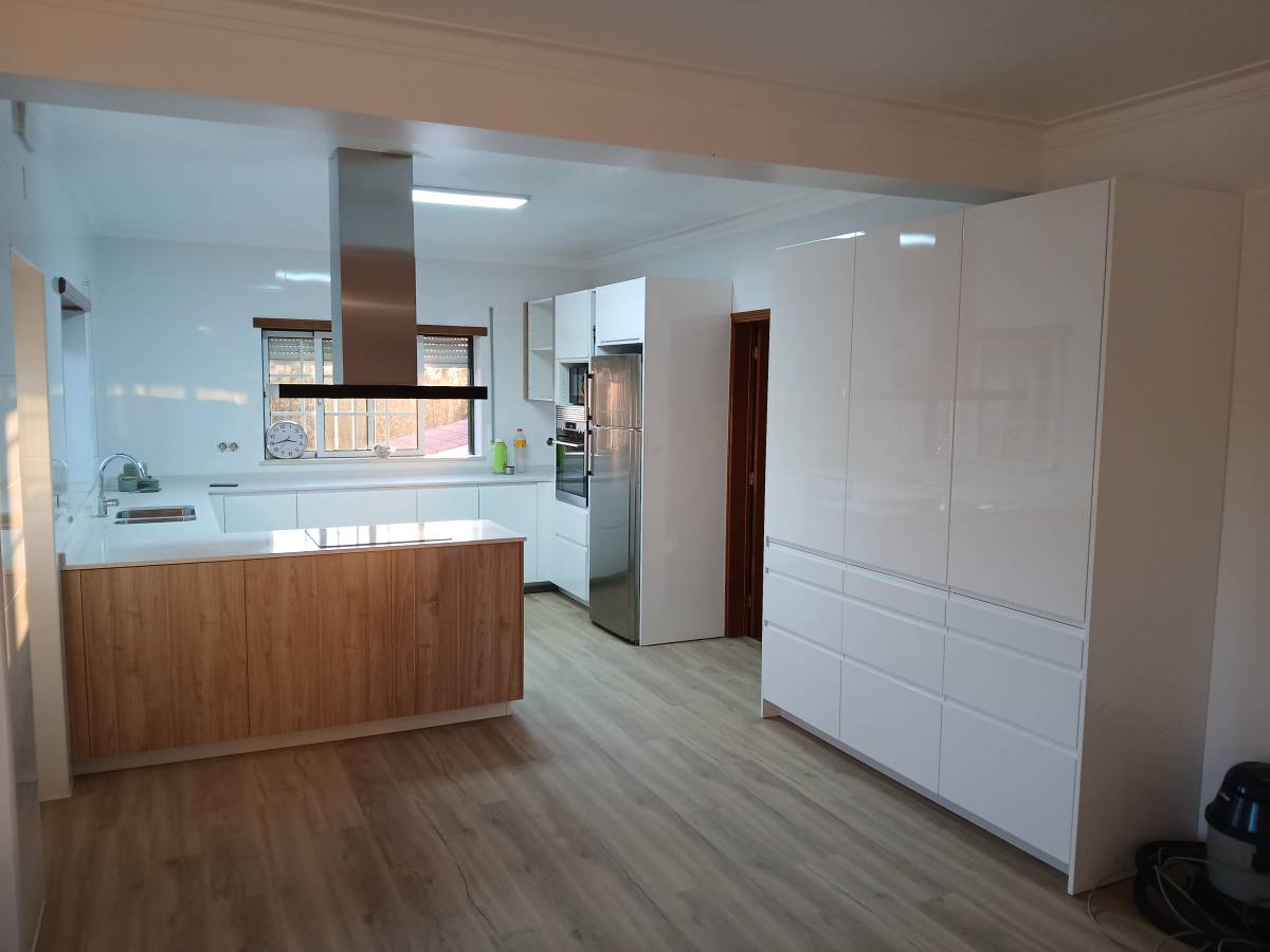 Bordon Remodelação e construção - Pombal - Interior Painting