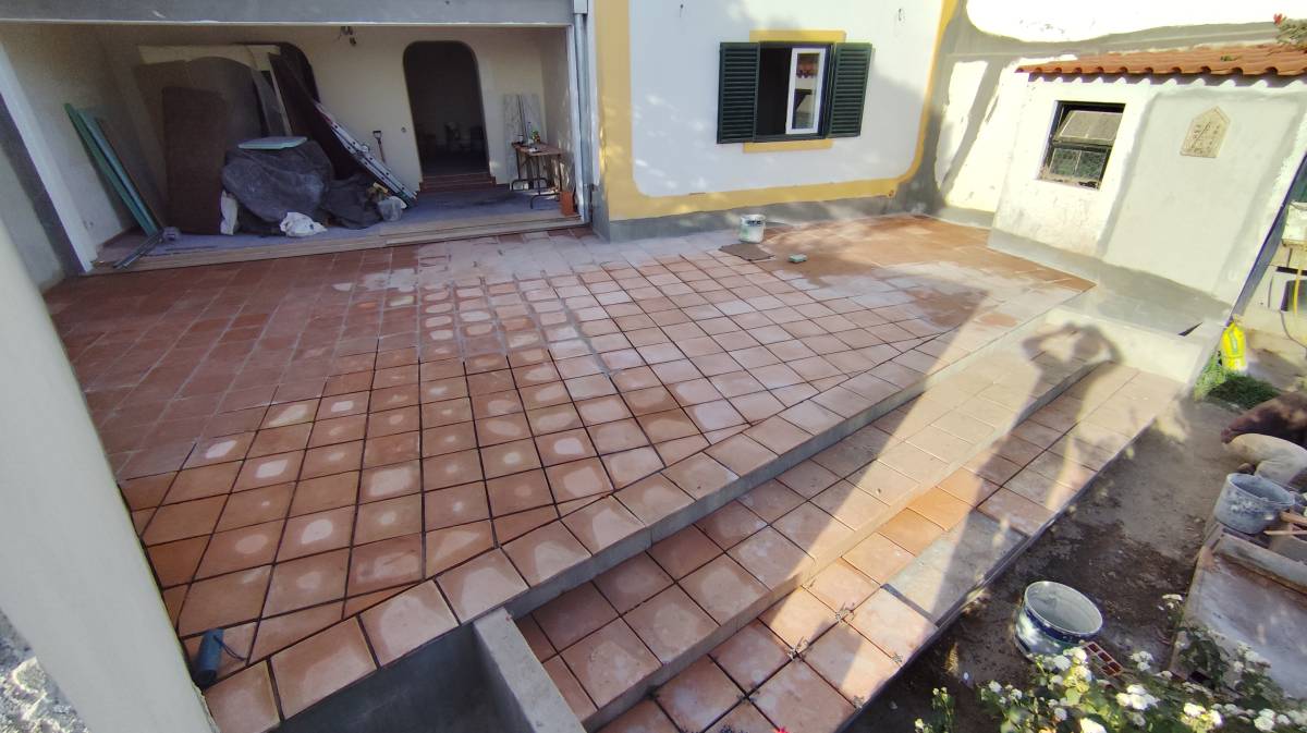 Coelho Remodelacões e Pavimentos - Moita - Instalação de Pavimento em Pedra ou Ladrilho