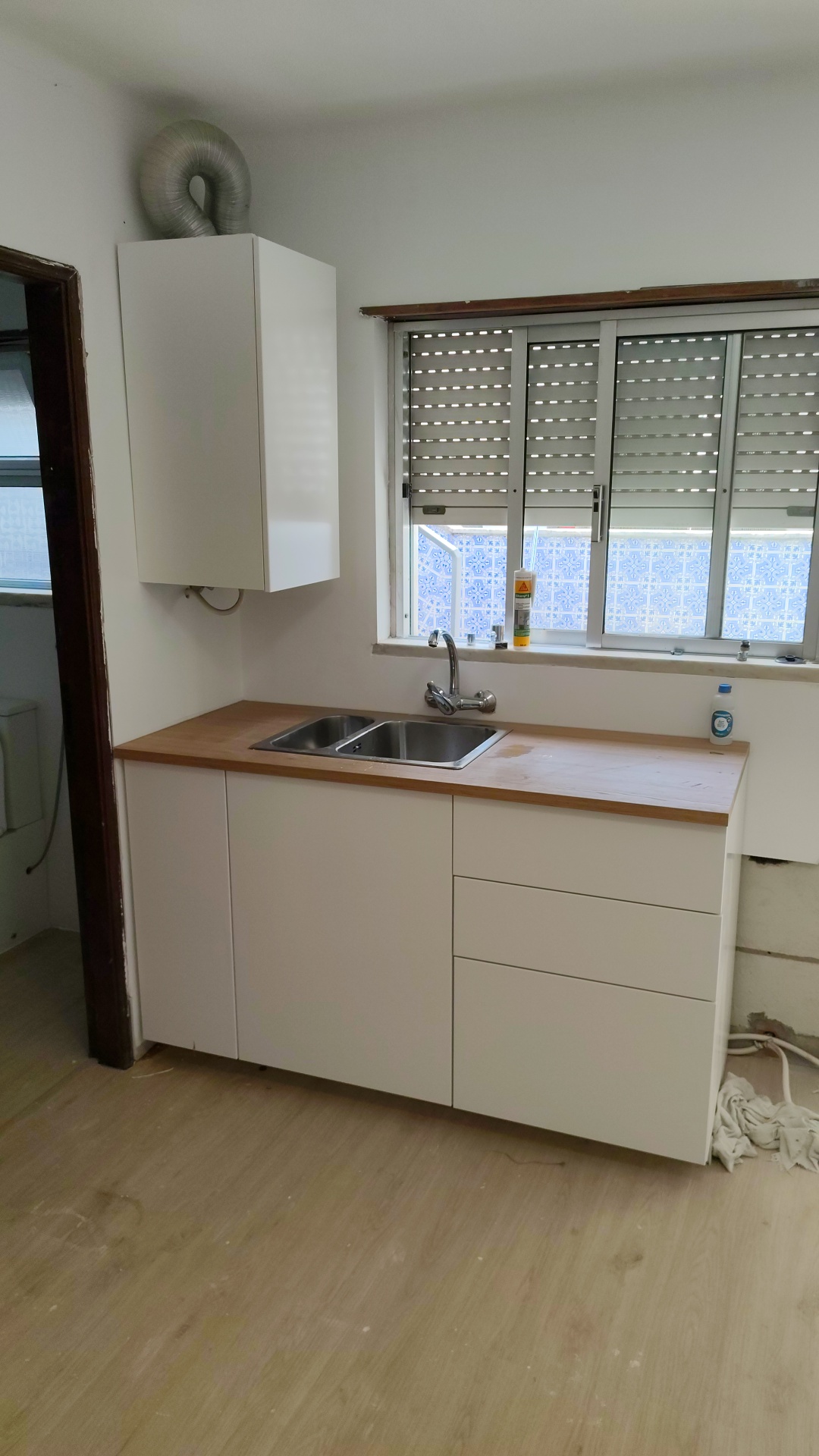 Primos Remodelações - Torres Novas - Instalação de Alcatifa