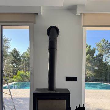 Myroslav Tolstykov - Cascais - Glasbausteine anbringen