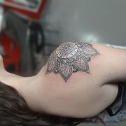 TROYA TATTOO - Loulé - Tatuagens e Piercings