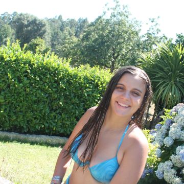 Carolina Batista - Sesimbra - Limpeza de Persianas