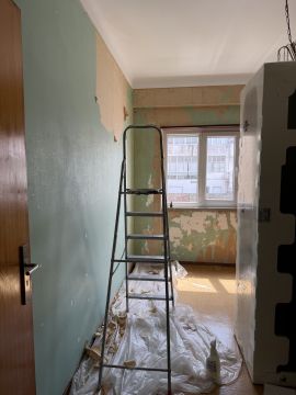 Interior Painter