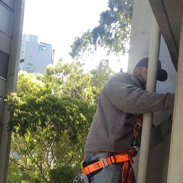 Cristian - Odivelas - Radiator Installation or Replacement
