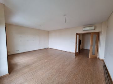 Paulo Roberto & Sue monteiro - Torres Vedras - Instalação de Paredes de Pladur