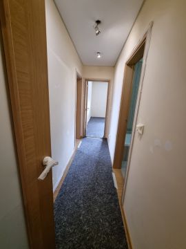 Paulo Roberto & Sue monteiro - Torres Vedras - Reparação de Móveis