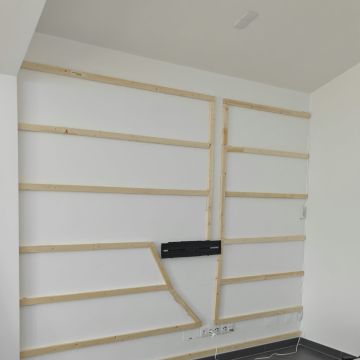 Supreme Spaces - Loulé - Baby Gate Assembly and Installation