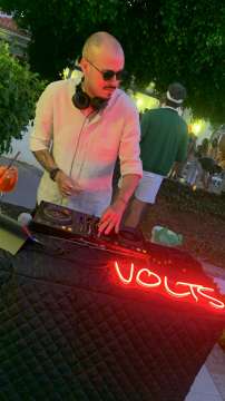 DJ VOLTS (Thiago Rocha) - Lisboa - DJ para Festas e Eventos