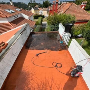 Myroslav Tolstykov - Cascais - Rohrleitungen im Außenbereich reparieren oder warten