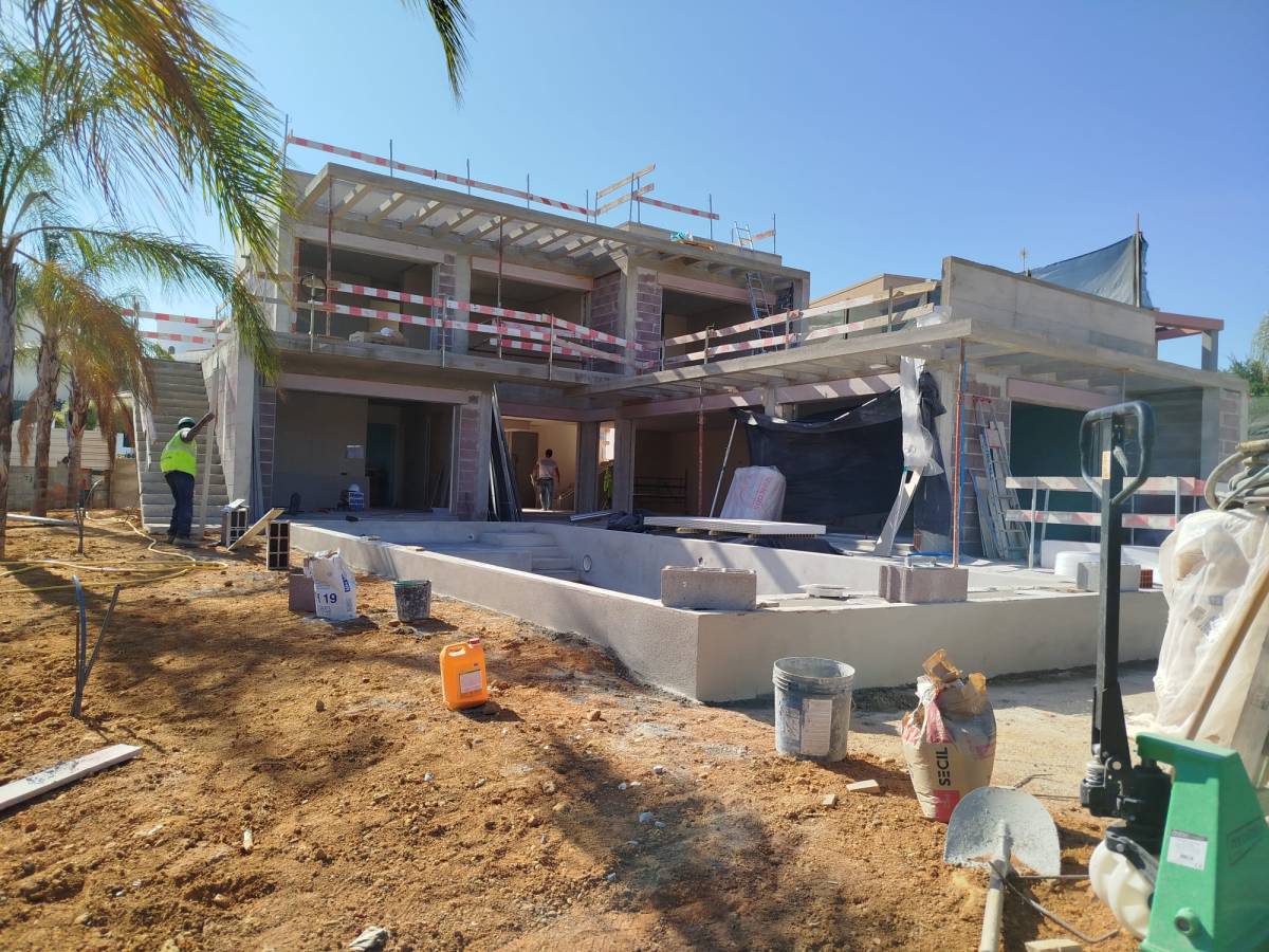 Tribo Salgada Construção Unipessoal LDA - Caldas da Rainha - Fence Installation