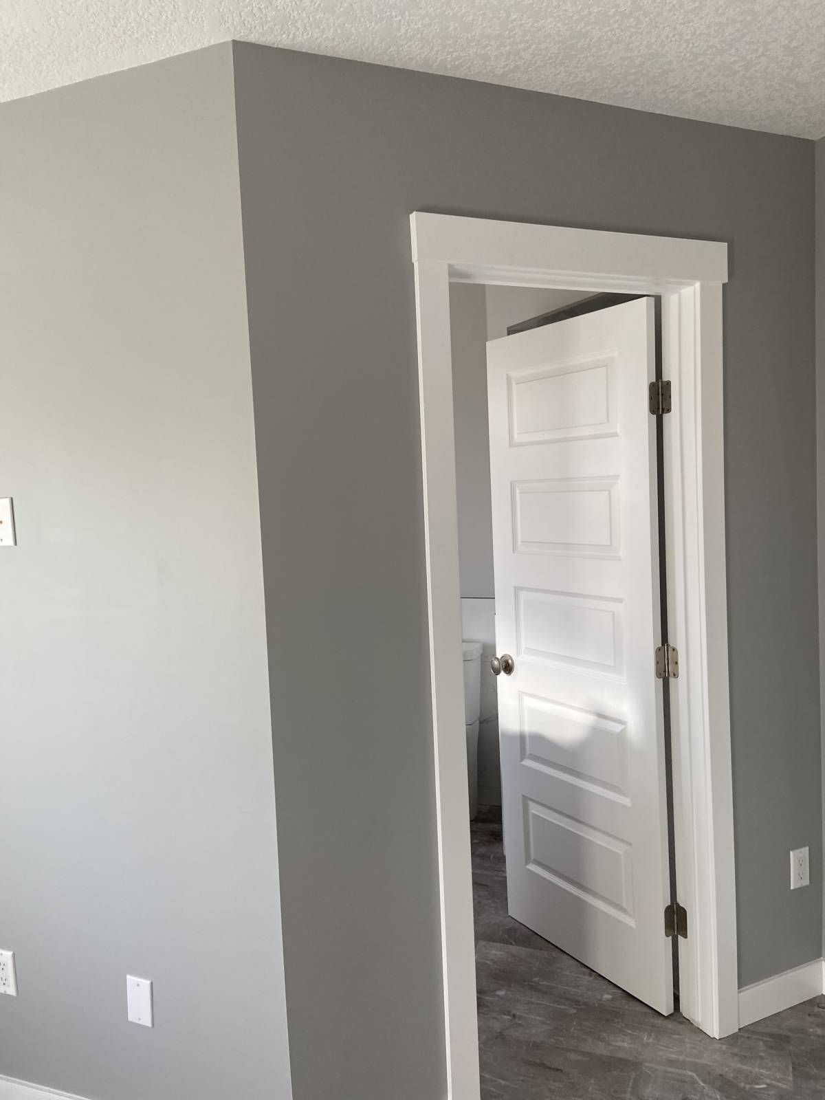 Kenneth housepainting_decoration - Lousada - Revestimento de Casa de Banho