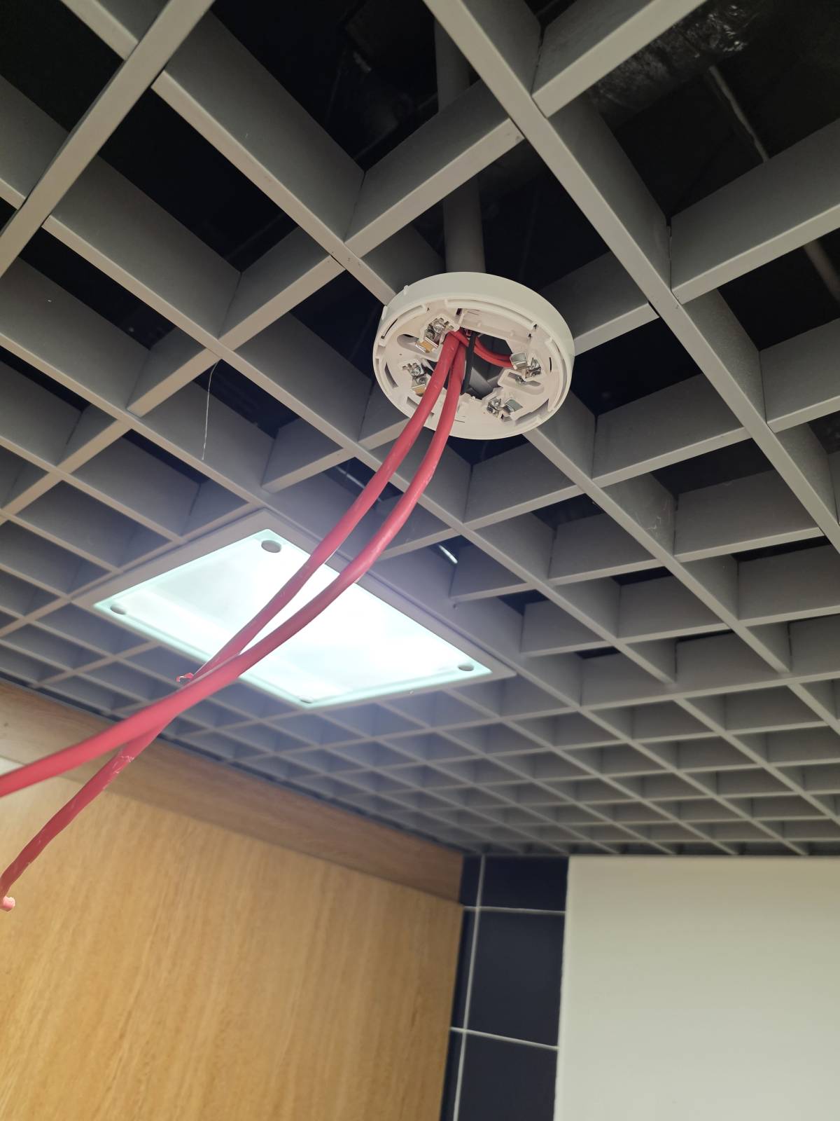 Enertek - Óbidos - Reparação de Interruptores e Tomadas