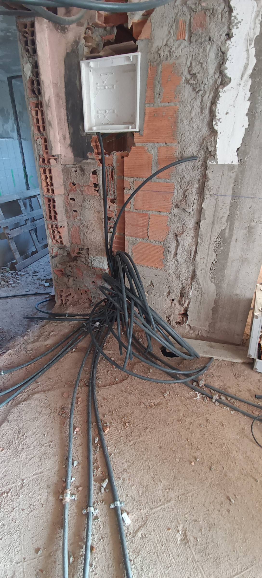 Cunha Soluções Elétricas - Barcelos - Elektrik