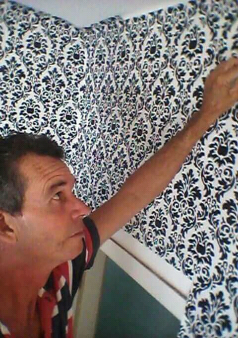 Beto instalador de papel de parede pintor de parede   e serviços de marido de aluguel - Seixal - Pintura de Interiores