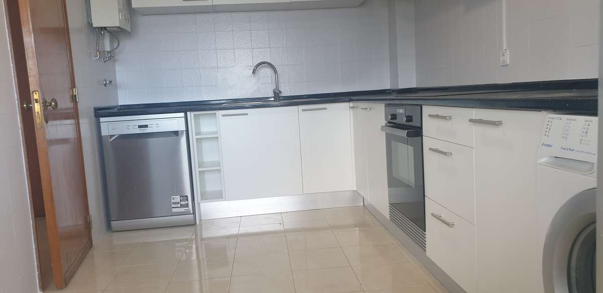 Flavio - Loures - Hardwood Floor Installation