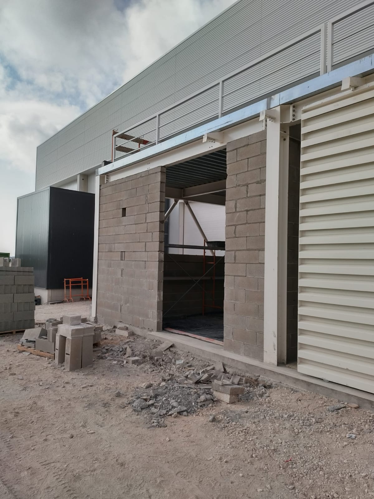 Tribo Salgada Construção Unipessoal LDA - Caldas da Rainha - Interior Wall Addition