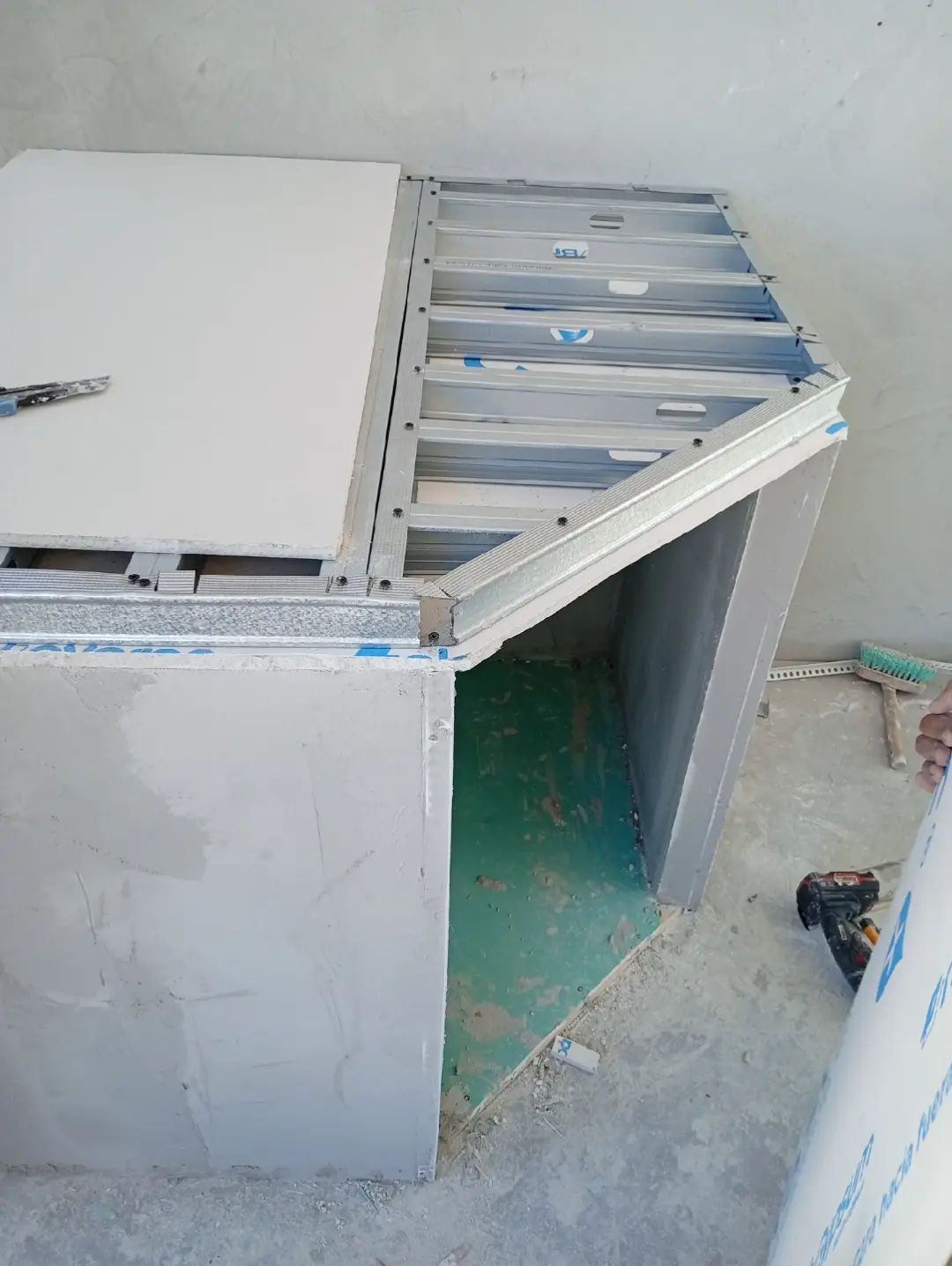 Ferreira e Oro construção - Cascais - Instalação de Pavimento em Pedra ou Ladrilho