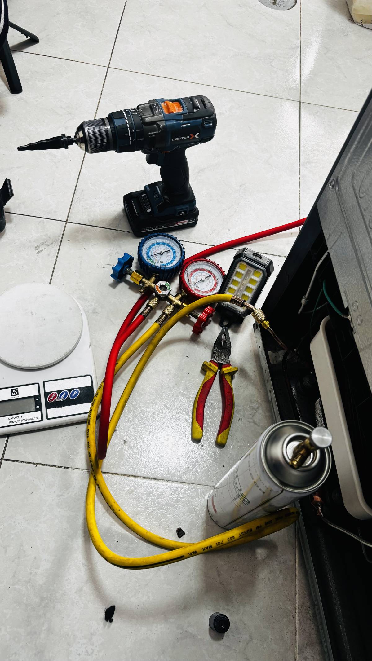 Heringer reparações e instalações - Lourinhã - Ventilator montieren