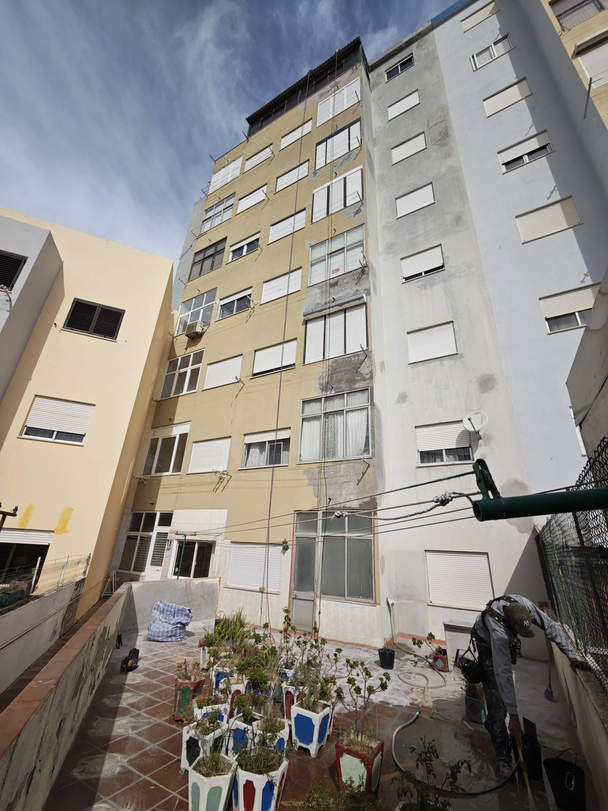 Siloé lima - alpinismo industrial - Barreiro - Instalação ou Substituição de Bomba de Água