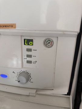 Especialista en reparación o mantenimiento de calentadores de agua