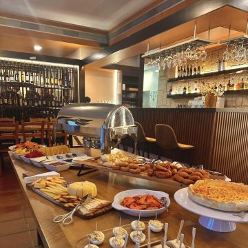 Dona Laura Catering - Ponte da Barca - Corporate Party Planning