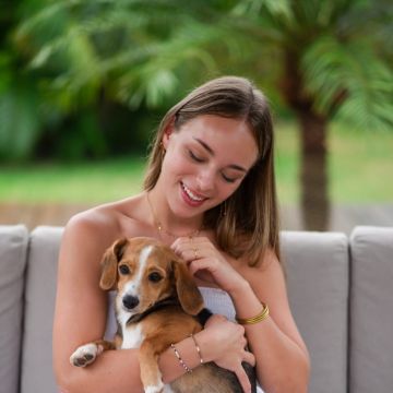 Manon Yeung - Almada - Pet Sitting