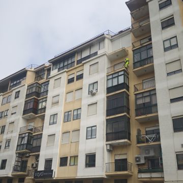 Siloé lima - alpinismo industrial - Barreiro - Automação Residencial e Domótica
