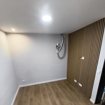 ReConstrua - Amadora - Pose de sols en pierre ou en carrelage