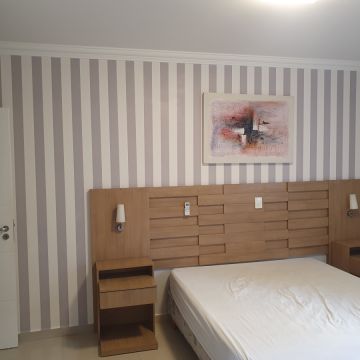 Beto instalador de papel de parede pintor de parede   e serviços de marido de aluguel - Seixal - Pintura
