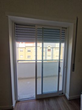 Empresa de Caixilharia de PVC - Casa