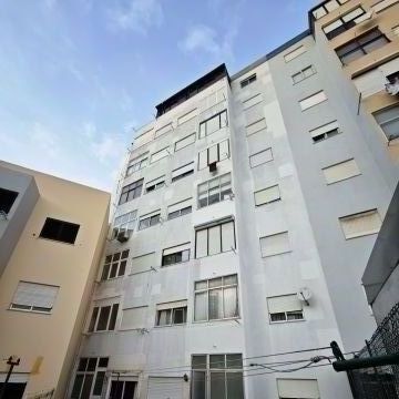 Siloé lima - alpinismo industrial - Barreiro - Instalação de Lâmpada