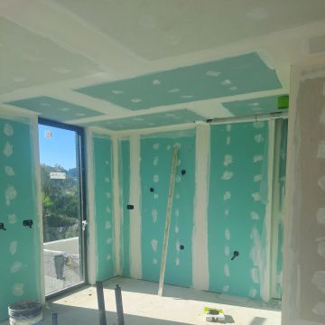 OPULENT MIRAGE - Valença - Roof Installation or Replacement