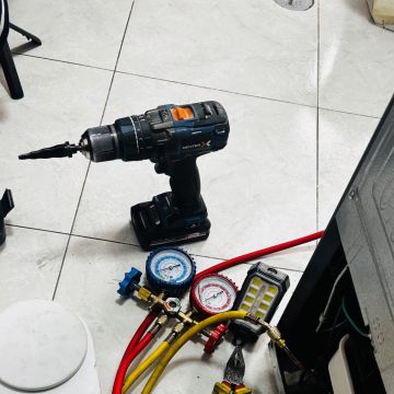 Heringer reparações e instalações - Lourinhã - Ventilator montieren
