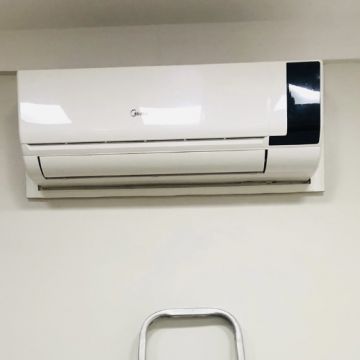 Samuel Silva - Paredes - Instalación de lámparas