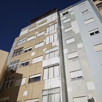 Siloé lima - alpinismo industrial - Barreiro - Instalação de Tubos de Canalização