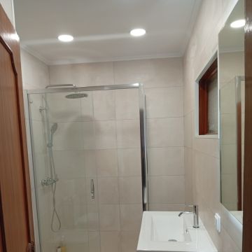 My Place Remodelacões - Sesimbra - Adición de pared interior