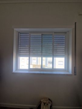 Empresa de Caixilharia de PVC